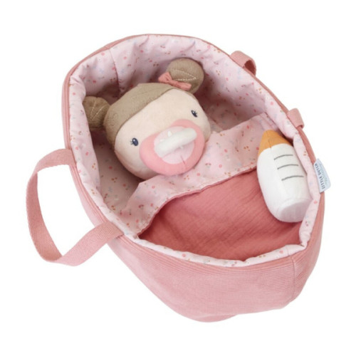 Beb&eacute; Rosa con canastilla y accesorios