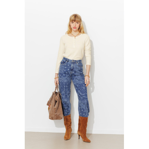 Camiseta cuello abotonado