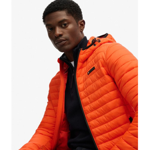 Chaqueta Fuji Lite con Capucha