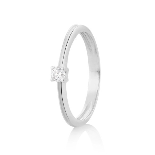 Diamante en sortija de compromiso