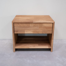 Mesita de noche de madera maciza de roble Judith | NordicStory