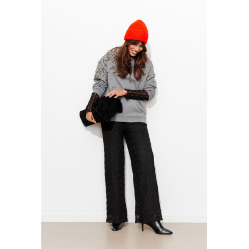 Pantal&oacute;n de encaje