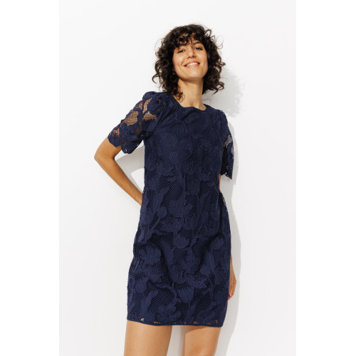 Vestido corto guipur