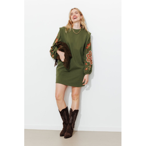 Vestido sudadera bordado